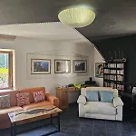 Casa Artista A Due Passi Dal - Ampio Bilocale * לנו